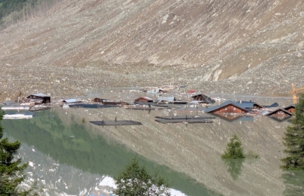 Il villaggio di Blatten, in Vallese, è in gran parte sommerso da una frana